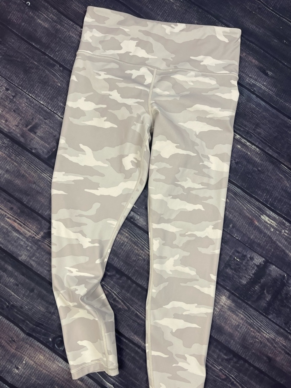 Athleta Elation 7/8 Tight Cream Gray & White Camo High-Rise Leggings
